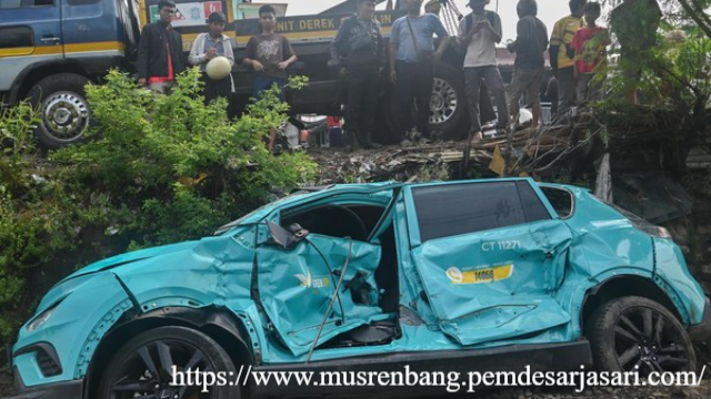 Menhub Panggil Manajemen Taksi Green SM
