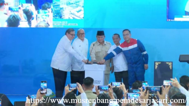 Prabowo Resmikan 13 Proyek Hilirisasi